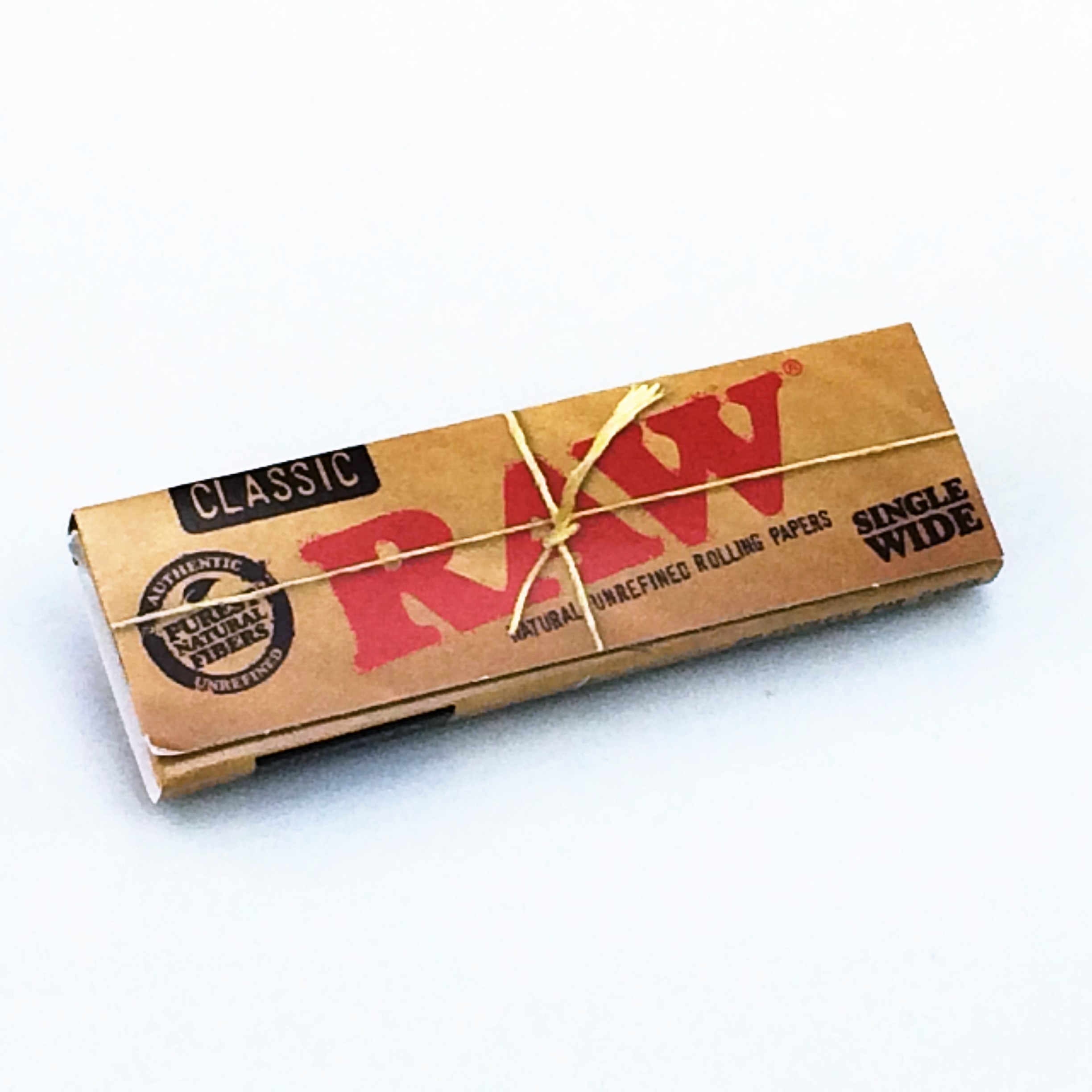 RAW Classic Rolling Papers - American Made Glass Pipes